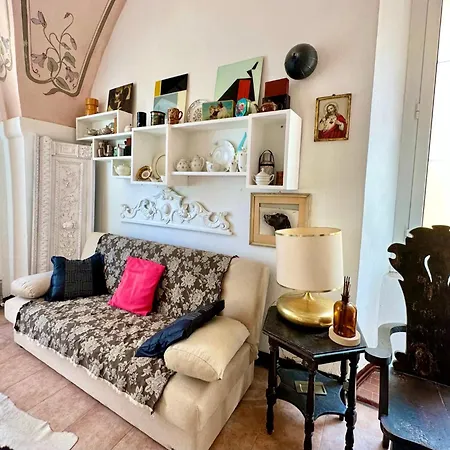 Apartment Hostdomus - Cassi *