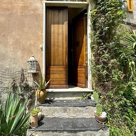 Hostdomus - Cassi Apartment