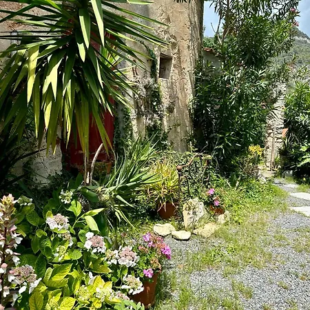 Apartment Hostdomus - Cassi Finale Ligure